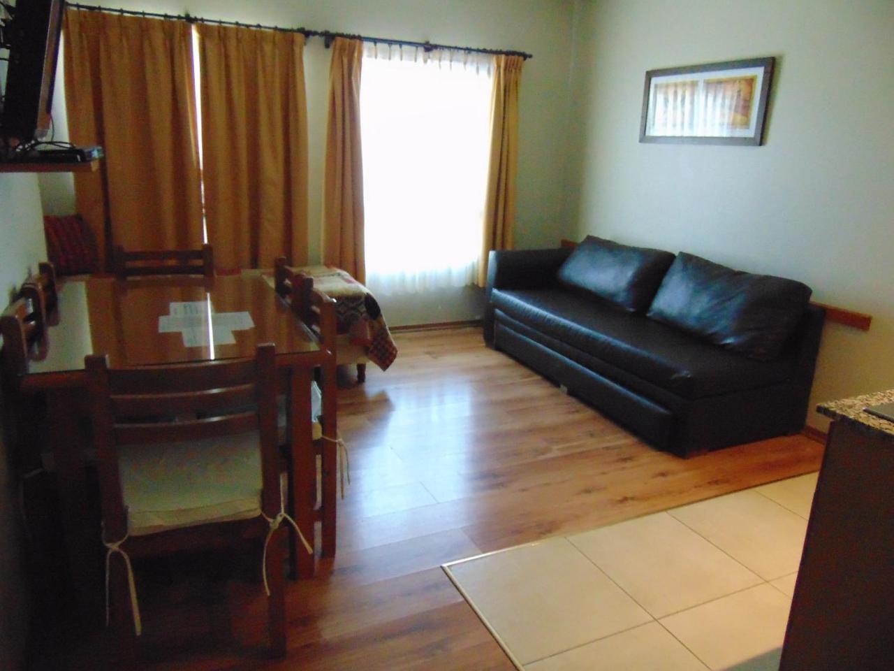 Patagonia Suites Trelew Eksteriør billede